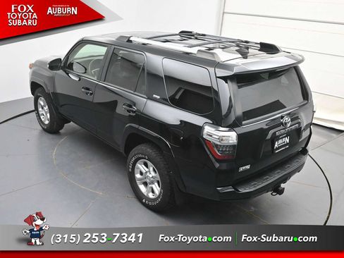 Used 2022 Toyota 4Runner SR5 Premium w/ Moonroof Package AWD/4WD image 28