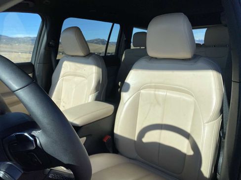 Certified 2024 Jeep Grand Cherokee L Limited image 18