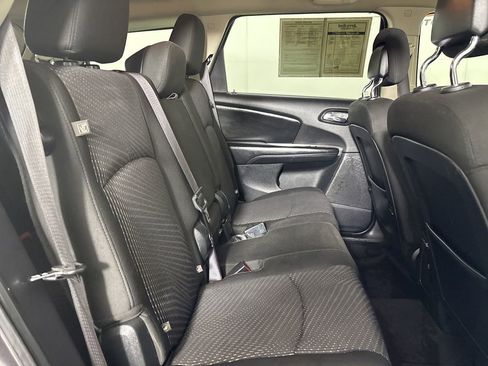Used 2020 Dodge Journey SE w/ SE Popular Equipment Group image 23