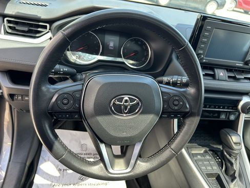 Used 2021 Toyota RAV4 XLE w/ Convenience Package AWD/4WD image 23
