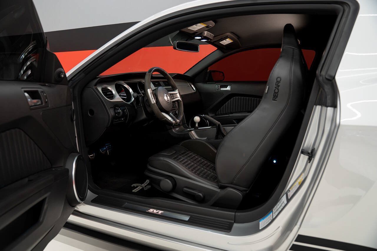 Used 2013 Ford Mustang Shelby GT500 RWD image 41