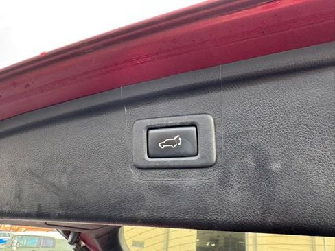 Used 2018 Subaru Outback 2.5i Limited image 31