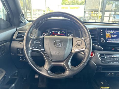 Certified 2024 Honda Passport TrailSport image 14