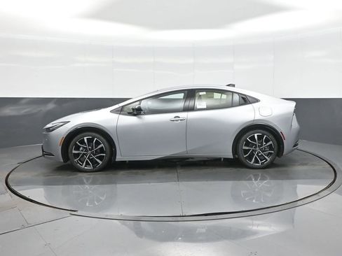 New 2026 Toyota Prius Plug-In Hybrid image 5