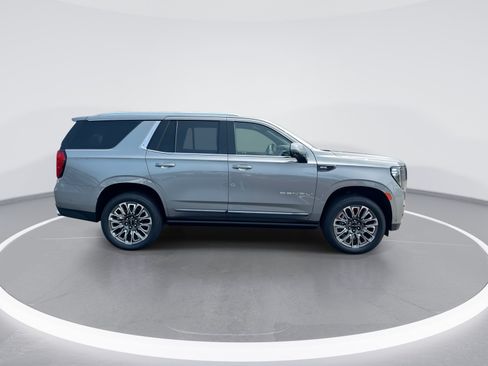 Used 2023 GMC Yukon Denali Ultimate AWD/4WD image 10