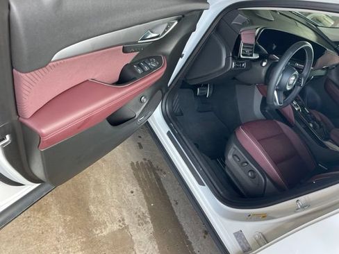 Used 2024 Buick Envision Sport Touring AWD/4WD image 18