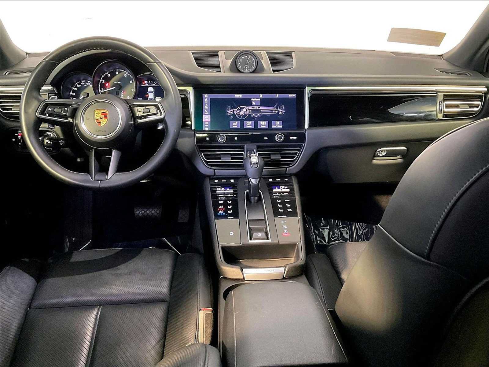 Certified 2022 Porsche Macan AWD/4WD image 14