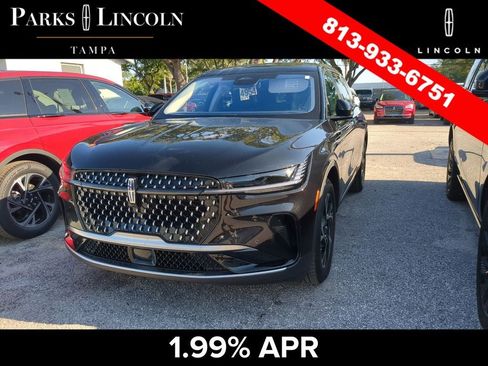 Certified 2025 Lincoln Nautilus Premier AWD/4WD image 4