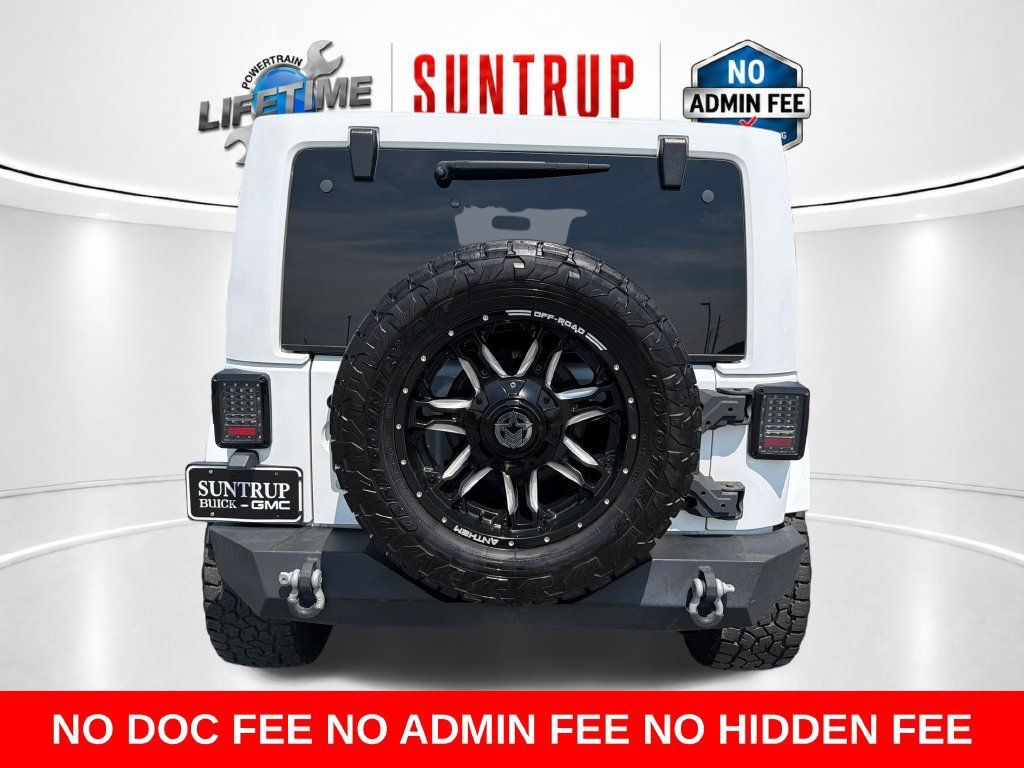 Used 2017 Jeep Wrangler Unlimited Rubicon AWD/4WD image 5