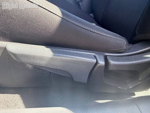 Used 2024 Nissan Sentra SV FWD image 15