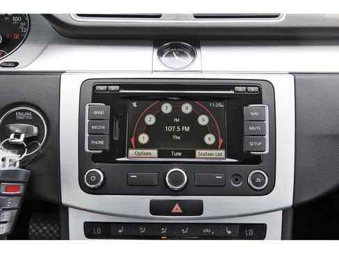 Used 2015 Volkswagen CC R-Line image 23