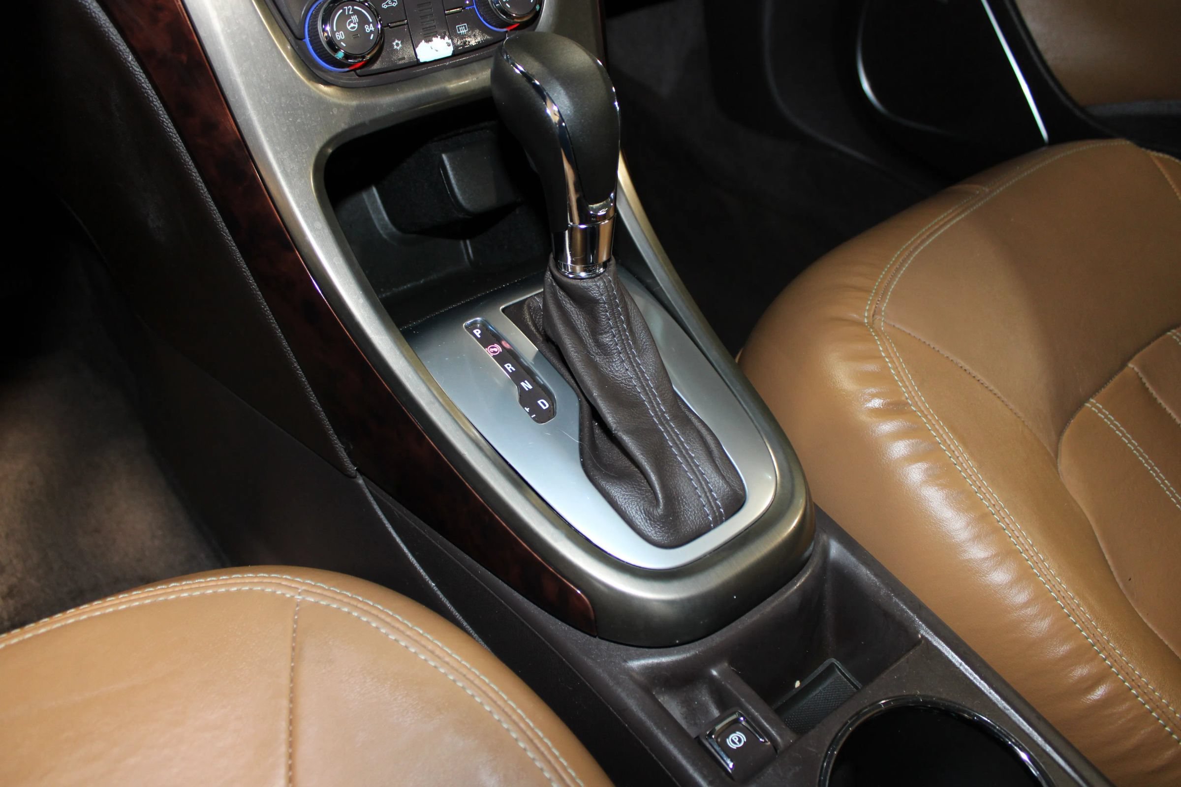 Used 2013 Buick Verano Leather FWD image 21