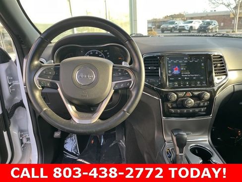 Used 2021 Jeep Grand Cherokee Limited w/ Luxury Group II image 17