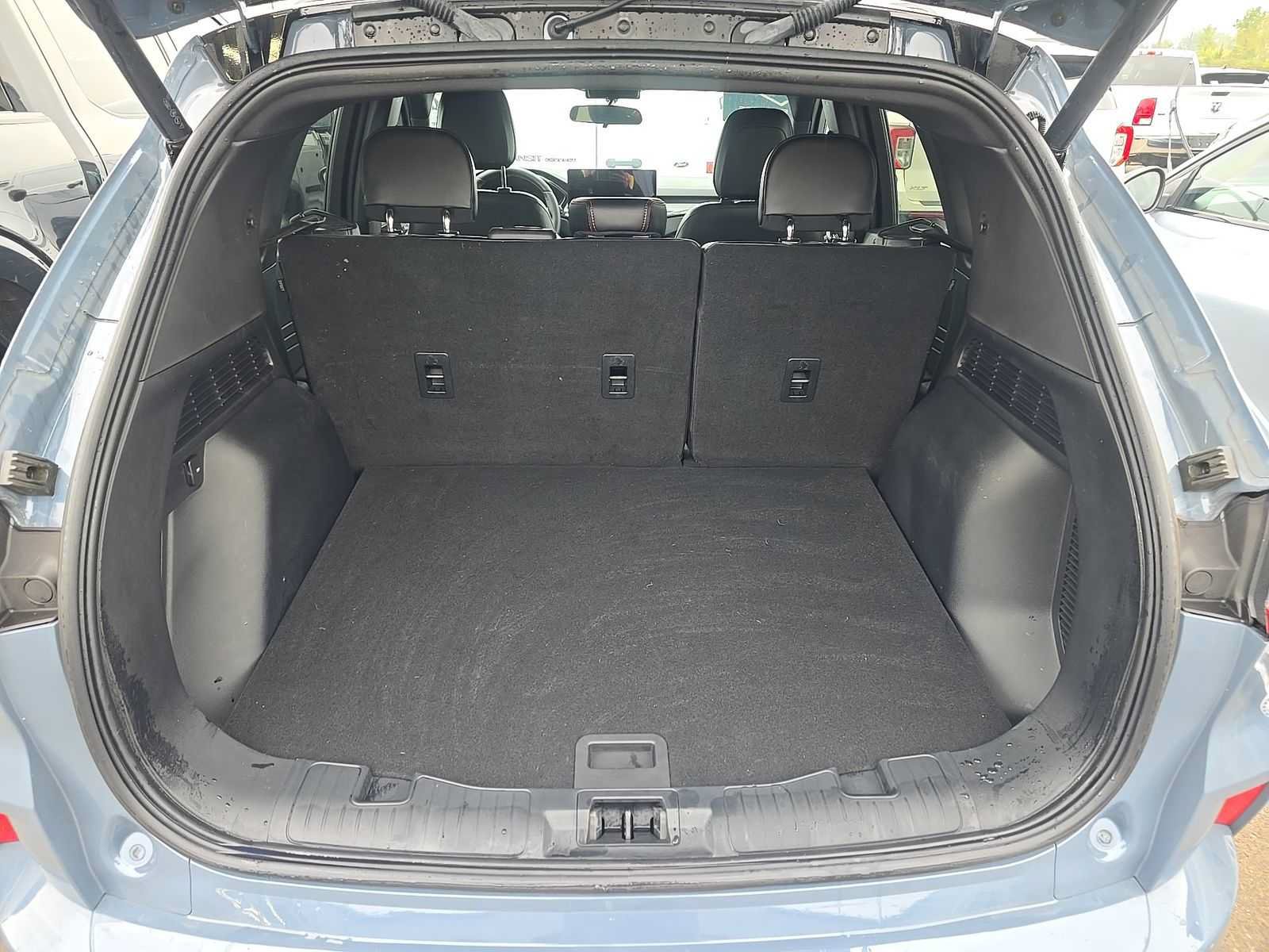 Used 2024 Ford Escape ST-Line w/ Tech Pack #1 AWD/4WD image 10