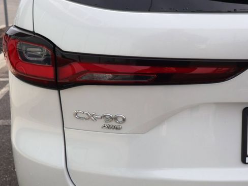 Used 2024 MAZDA CX-90 Plug-In Hybrid w/ Preferred AWD/4WD image 30