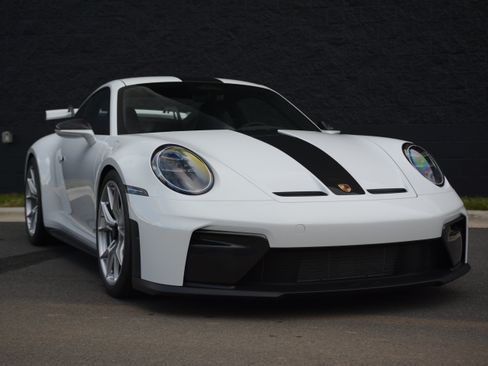Certified 2026 Porsche 911 GT3 RWD image 9