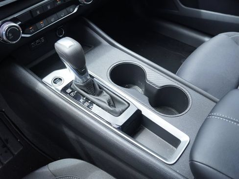 Used 2025 Nissan Altima 2.5 S FWD image 19