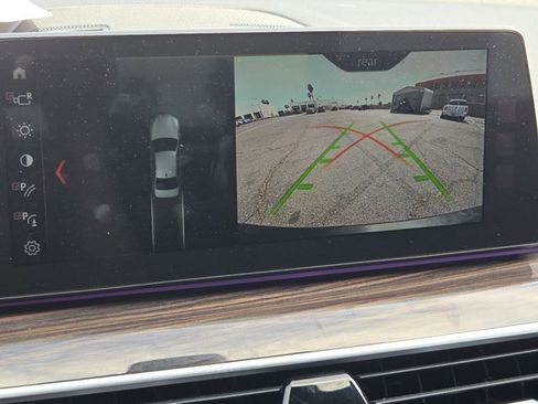 Used 2018 BMW 530i RWD image 14