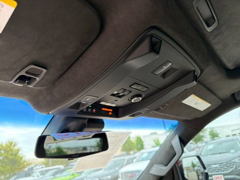 Used 2019 Cadillac Escalade Platinum AWD/4WD image 27