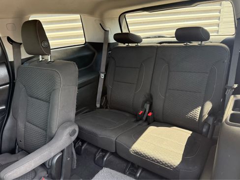 Used 2019 GMC Acadia SLE AWD/4WD image 18