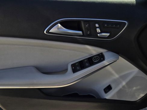 Used 2020 Mercedes-Benz GLA 250 image 15