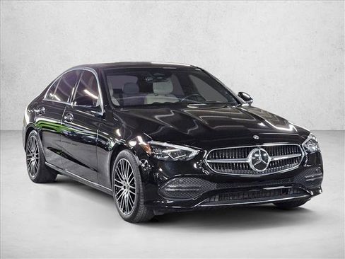 Used 2022 Mercedes-Benz C 300 Sedan image 3