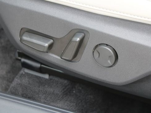 Certified 2024 Kia Niro EX image 23