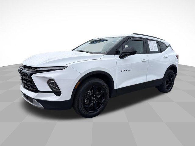 Certified 2024 Chevrolet Blazer LT w/ Midnight/Sport Edition FWD image 1