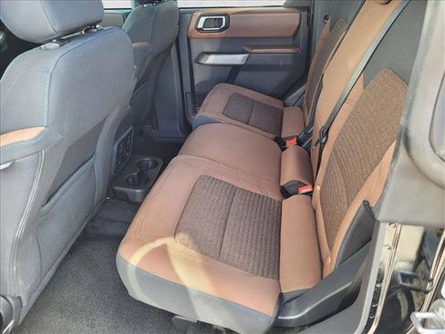 Used 2023 Ford Bronco Outer Banks image 17