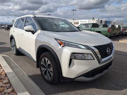 Certified 2023 Nissan Rogue SV image 3
