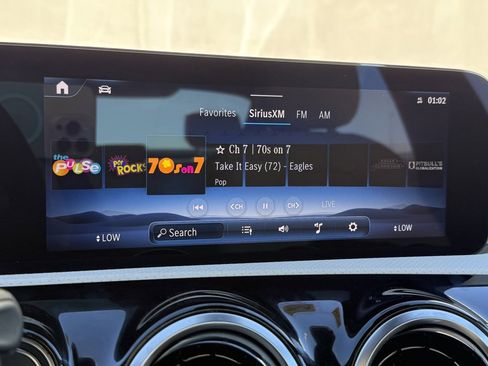 Used 2025 Mercedes-Benz CLA 250 250 image 9