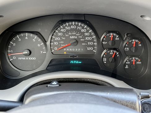 Used 2008 Chevrolet TrailBlazer 4WD w/ Smoker's Package image 27