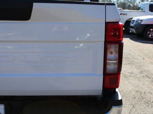 Used 2020 Ford F250 Lariat w/ Chrome Package image 22