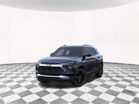 New 2026 Chevrolet TrailBlazer LT w/ Midnight Edition FWD image 2