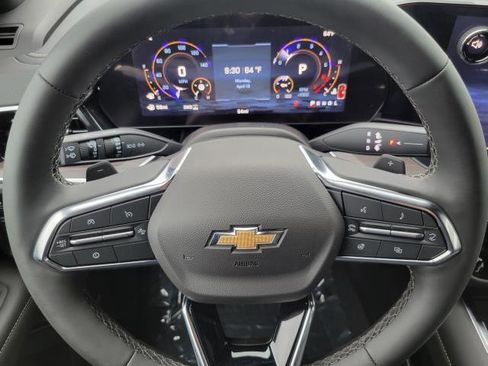 New 2026 Chevrolet Suburban Premier image 5