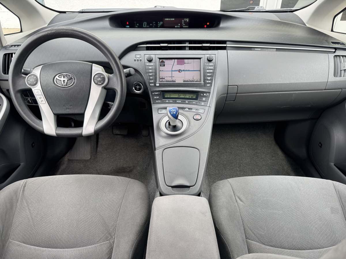 Used 2010 Toyota Prius Three w/ Navigation Pkg FWD image 19