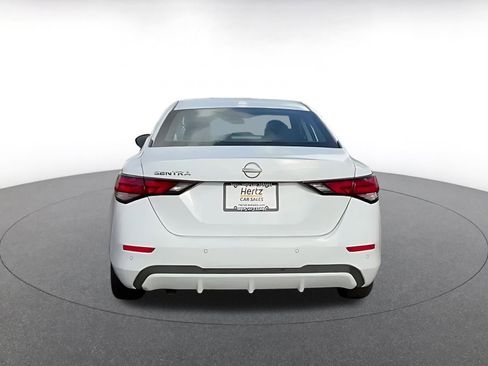 Used 2025 Nissan Sentra SV FWD image 11