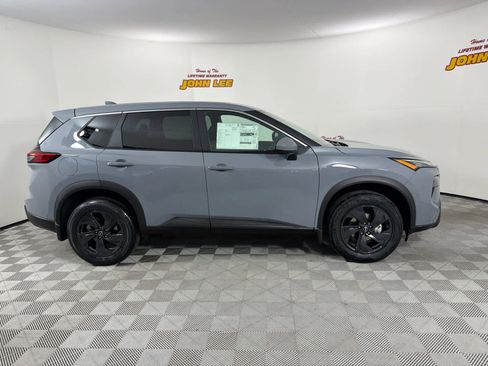 New 2026 Nissan Rogue SV FWD image 7