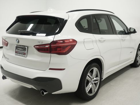 Used 2018 BMW X1 sDrive28i FWD image 2