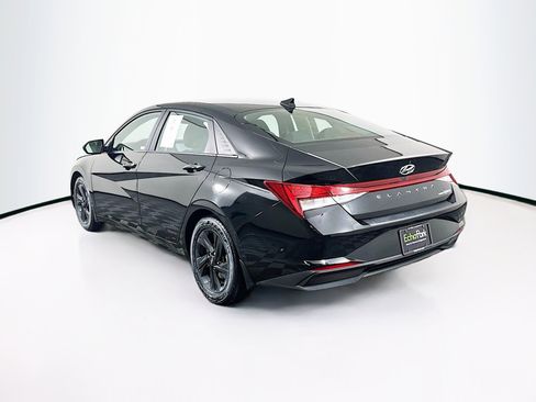 Used 2022 Hyundai Elantra Blue w/ Preferred Accessory Package image 5