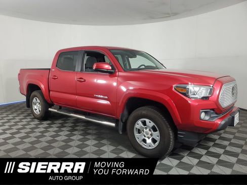 Used 2018 Toyota Tacoma SR5 RWD image 1