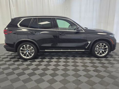 Used 2025 BMW X5 xDrive50e image 6