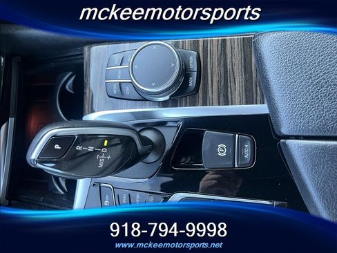 Used 2019 BMW 530i xDrive w/ Premium Package image 16