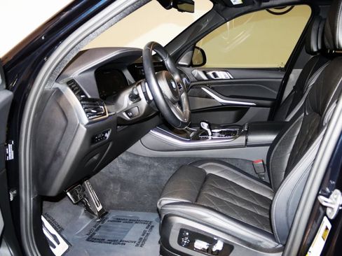 Used 2023 BMW X5 M50i w/ Climate Comfort Package image 37