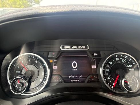 Used 2024 RAM 1500 Laramie AWD/4WD image 20