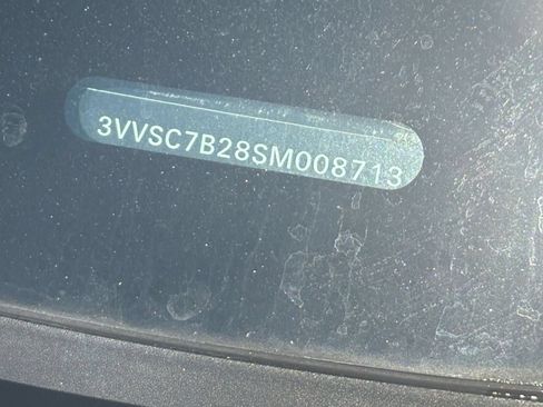 Used 2025 Volkswagen Taos SE FWD image 25