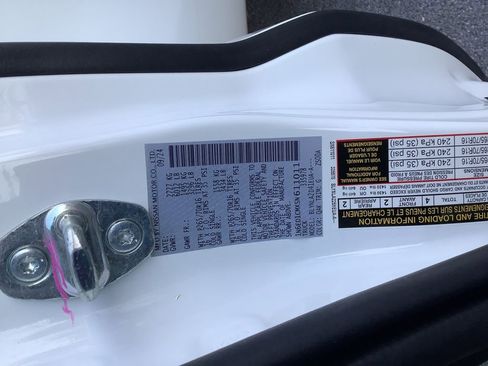 Used 2025 Nissan Frontier S image 30