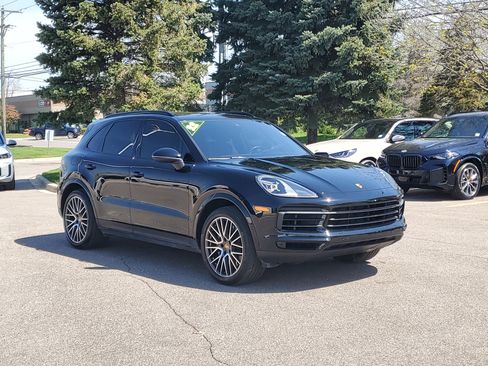 Used 2022 Porsche Cayenne image 4