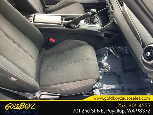 Used 2017 FIAT 124 Spider Classica RWD image 22