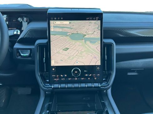 New 2026 GMC Yukon AT4 w/ AT4 Preferred Package AWD/4WD image 12